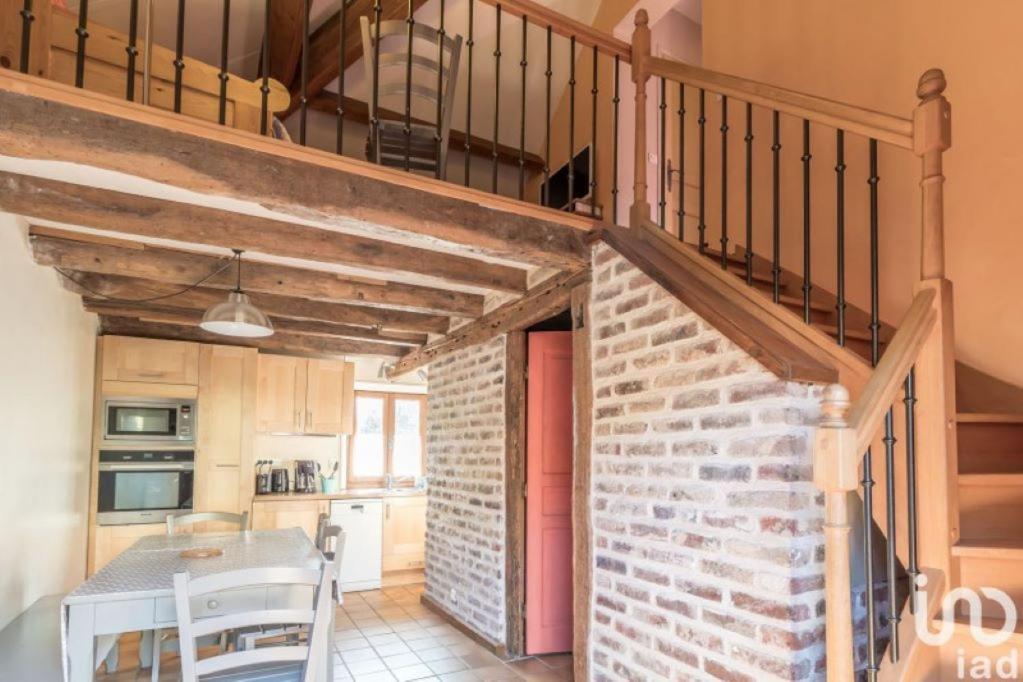 Les Pins - Maison Avec Parking Ferme Et Jardin Commun Au Calme Saint-Prix  Esterno foto